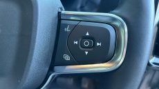 Volvo XC40 2.0 B3P Core 5dr Auto Petrol Estate